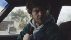 Témoin sous tension