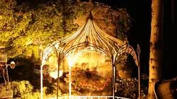 Témoins de l'étrange  La porte / Un endroit pour mourir