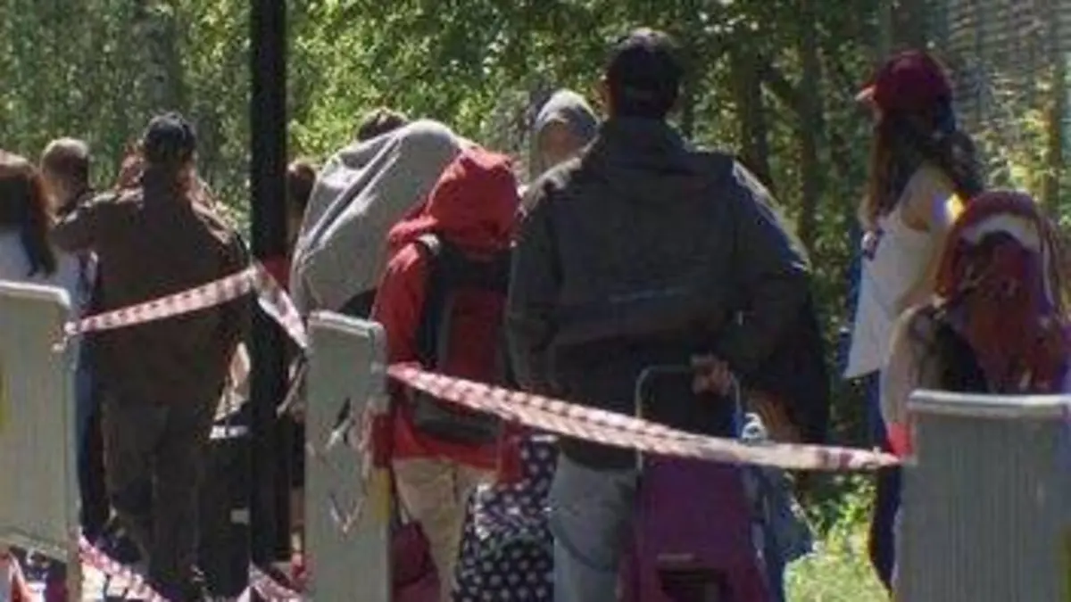 Temps présent Précaires et pandémie, la double peine