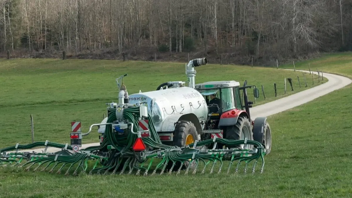 Temps Présent Des paysans et des primes