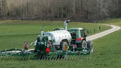 Casting Temps Présent Des paysans et des primes