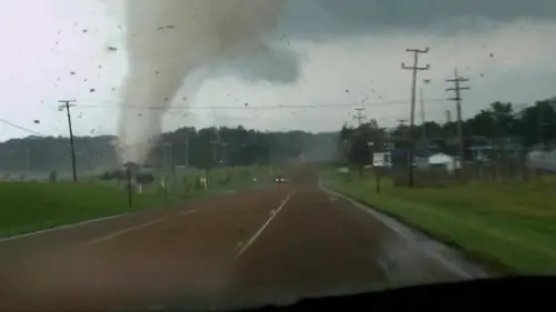 Terre en colère Tornades en série
