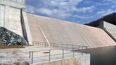 Barrages : attention danger !