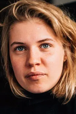Photo Tessa Hoder
