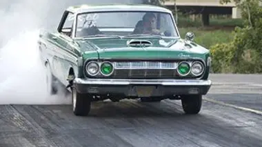 Le dragster, la Jeep et le pick-up