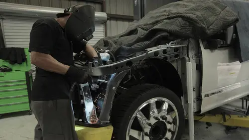 Texas Metal S02E02 Bronco sous stéroïdes