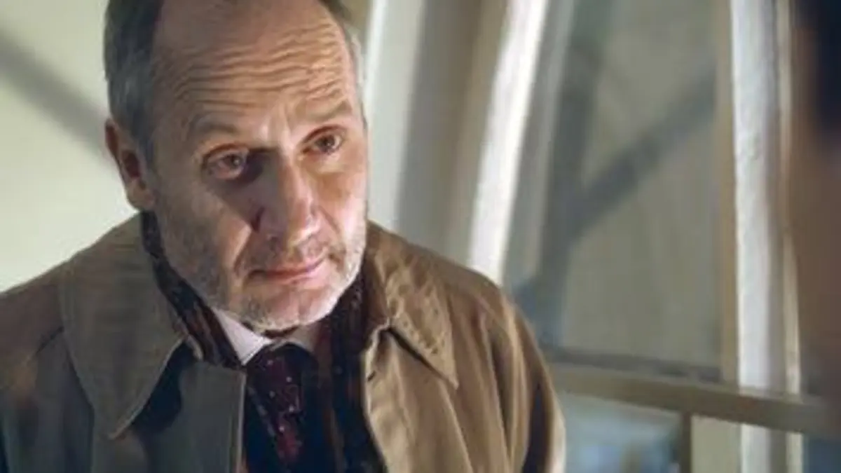 Thanksgiving S01E02 Louise