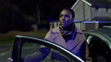 The Bay S04E01