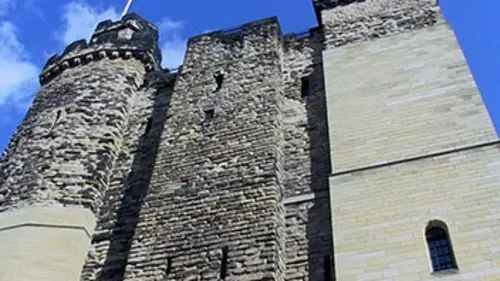 The Believers : Experience To The Unknown S01E01 Château de Fougeret