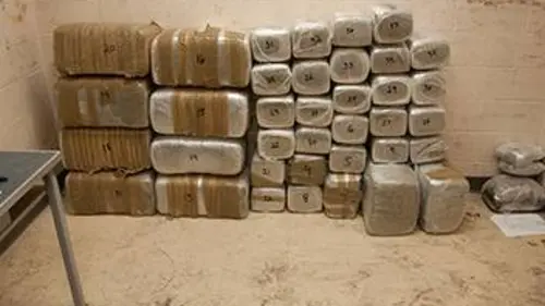 The Border S04E00 Au carrefour des trafics