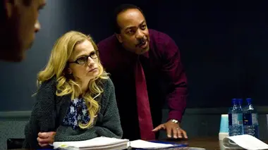 The Closer : L.A. enquêtes prioritaires S01E04 Le tireur invisible