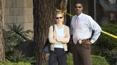 The Closer : L.A. enquêtes prioritaires S02E01 Enquête sous pression