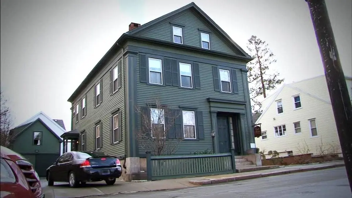 The Dead Files : Enquêtes paranormales E02 Dead Files spécial : la maison de Lizzie Borden