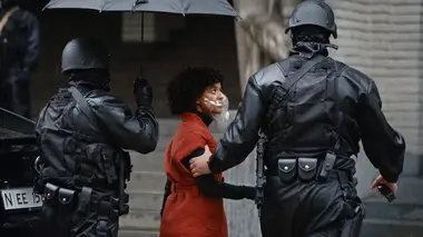 The Fortress S01E03 In extremis