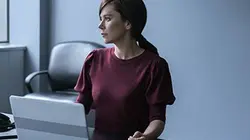 The Girlfriend Experience S02E05 Erica and Anna : Family en streaming