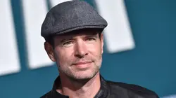 The Girls on the Bus S01E01 Lancement de campagne