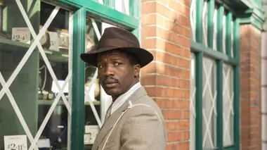 The Halcyon : Un palace dans la tourmente