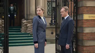 The Halcyon : Un palace dans la tourmente S01E03