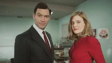 The Hour S01E01 Une heure, une équipe