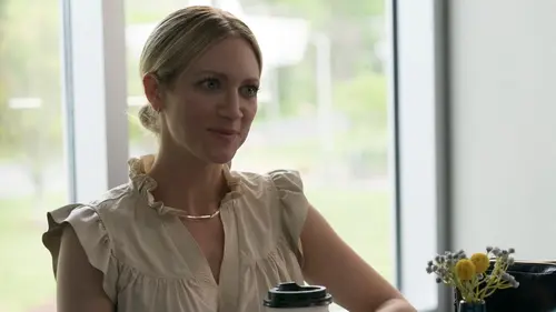 The Hunting Wives S01E02 Jambes en l'air