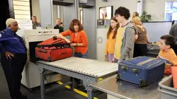 The Middle  S02E15 Amis, mensonges et vidéos