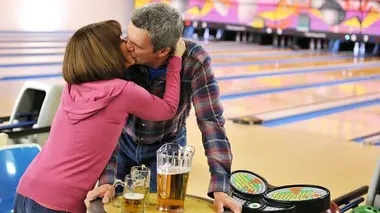 The Middle S03E17 Convocation canapé