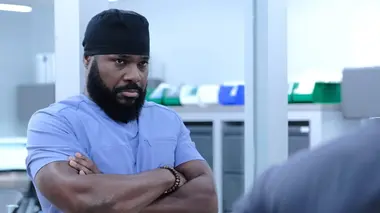 The Resident S03E07 L'un des nôtre