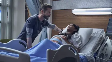 The Resident S06E01 Deux coeurs