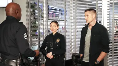 The Rookie : le flic de Los Angeles S01E14 Premier jour en solo