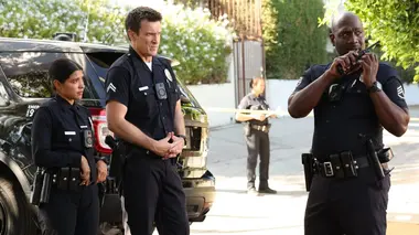 The Rookie : le flic de Los Angeles S05E07 Tir croisé
