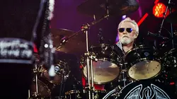 The Show Must Go On: The Queen : Adam Lambert Story