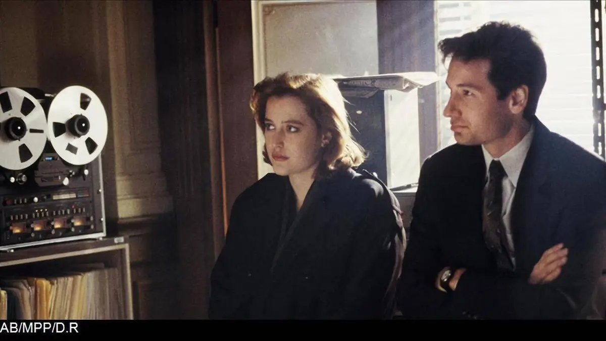 The X Files S01E10 L'Ange déchu