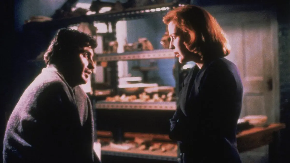 The X Files S03E18 Malédiction