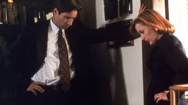 The X Files S03E09 Monstres d'utilité publique
