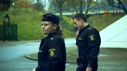 Thin Blue Line S01E08 en streaming