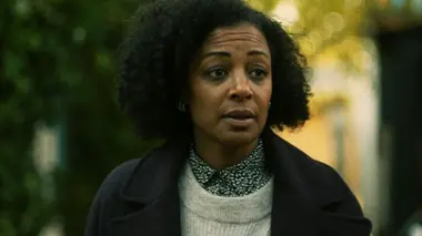 Thin Blue Line S02E01