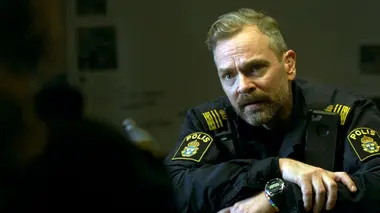 Thin Blue Line S02E03