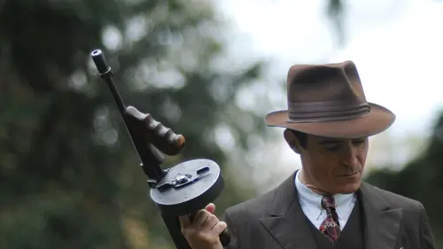 Timeless S01E08 La course à l'espace