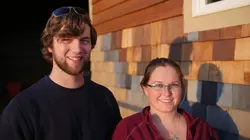 Tiny House : mini-maison à emporter S06E12 Espace moderne pour couple moderne