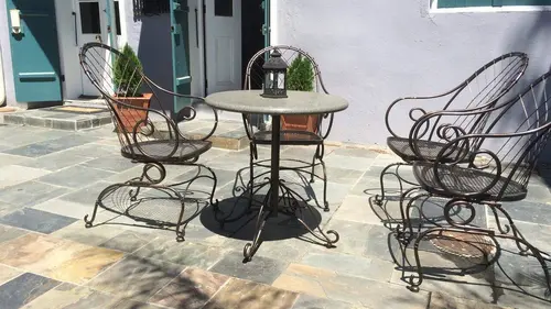 Tiny House : mini maison sur mesure S04E09 La mini-maison de 42 m² dans la prairie