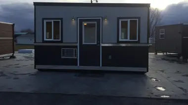 Tiny House : mini maison sur mesure Voyage vers 43 m²