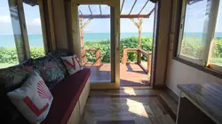 Tiny Paradise: Mini-maisons de rêve S01E09 Le coeur de la terre