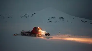 Titans mécanic : engins XXL dans les Alpes Sécurité et réparations en altitude