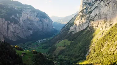 Tolkien : La véritable histoire des anneaux
