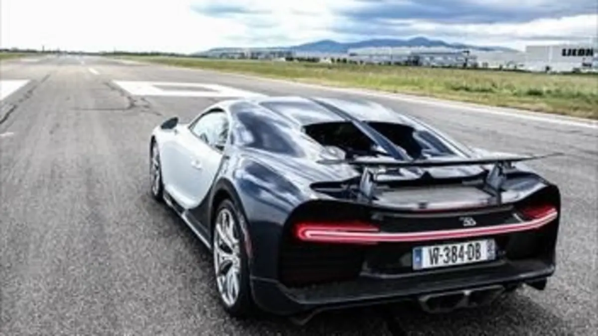 Top Cars E01 Bugatti Chiron