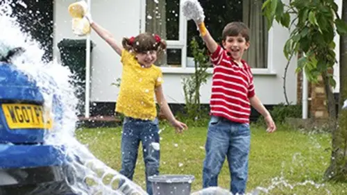 Topsy et Tim S01E08 Laver la voiture