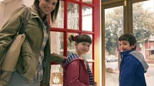 Casting Topsy et Tim S02E24 On visite l'école