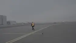 Toronto Airport Uncovered Avis de tempête