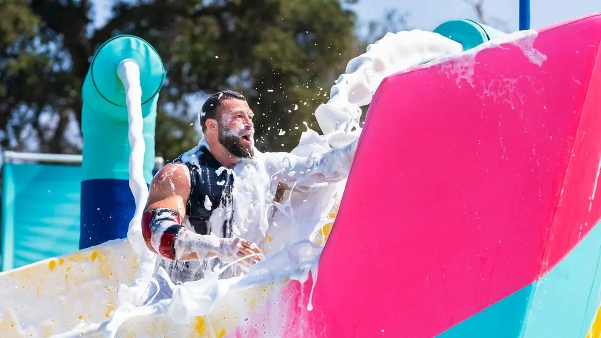 Total Wipeout S09E12 Tout peut arriver