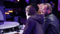 Touche pas à mon poste !